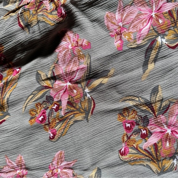 Mudd Wide Leg Guaze Pants Moss Green & Pink Florals - Picture 5 of 5